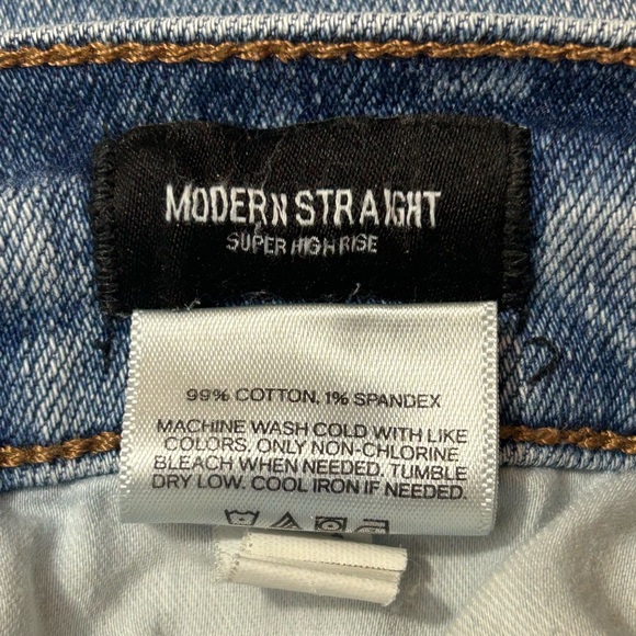 Express modern straight super high rise jeans size 2 - Picture 6 of 9
